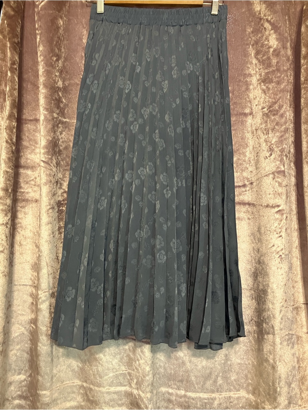 Max Studio Black Pleated Floral Midi Skirt